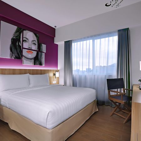Fame Hotel Sunset Road Кута Экстерьер фото