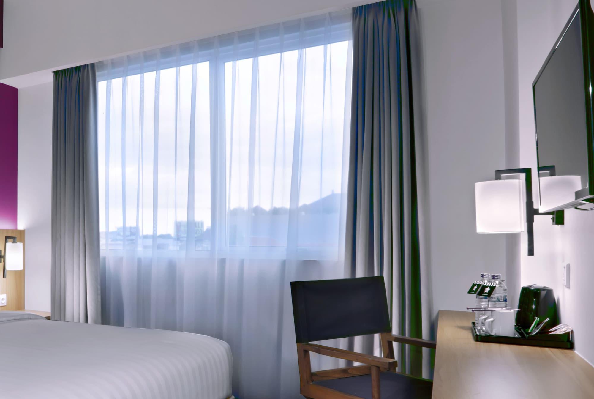 Fame Hotel Sunset Road Кута Экстерьер фото