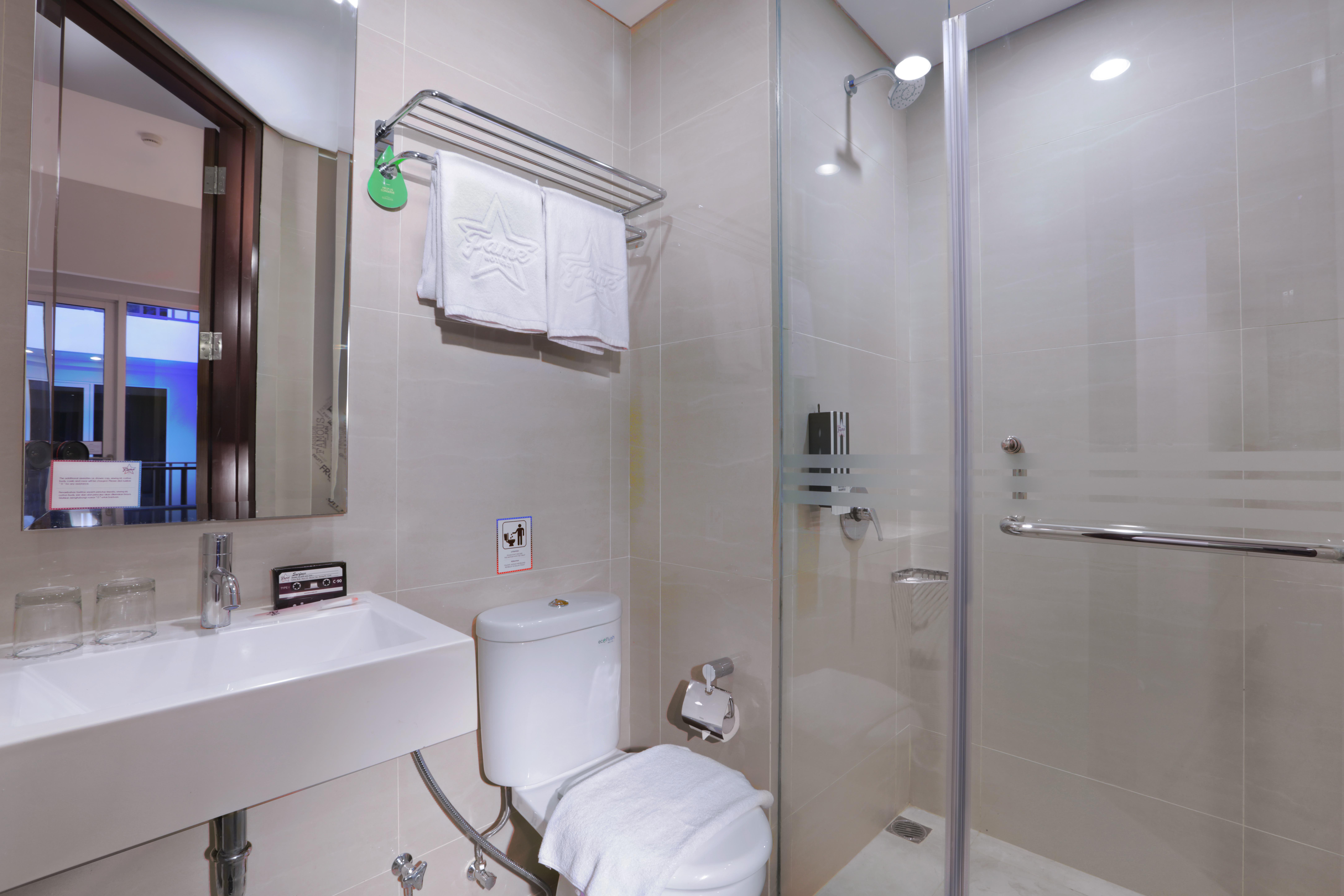 Fame Hotel Sunset Road Кута Экстерьер фото