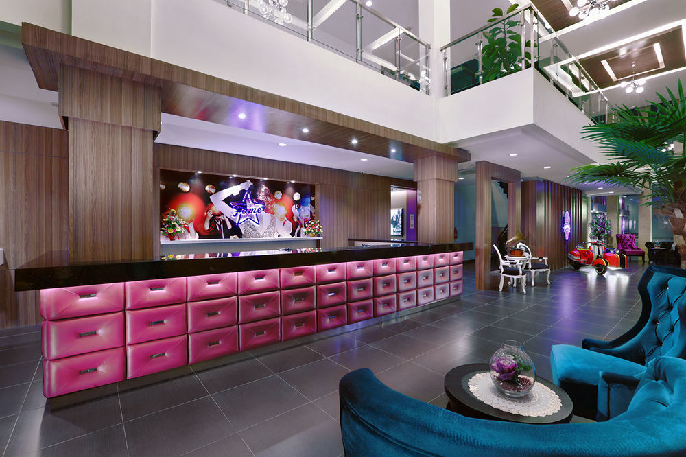 Fame Hotel Sunset Road Кута Экстерьер фото