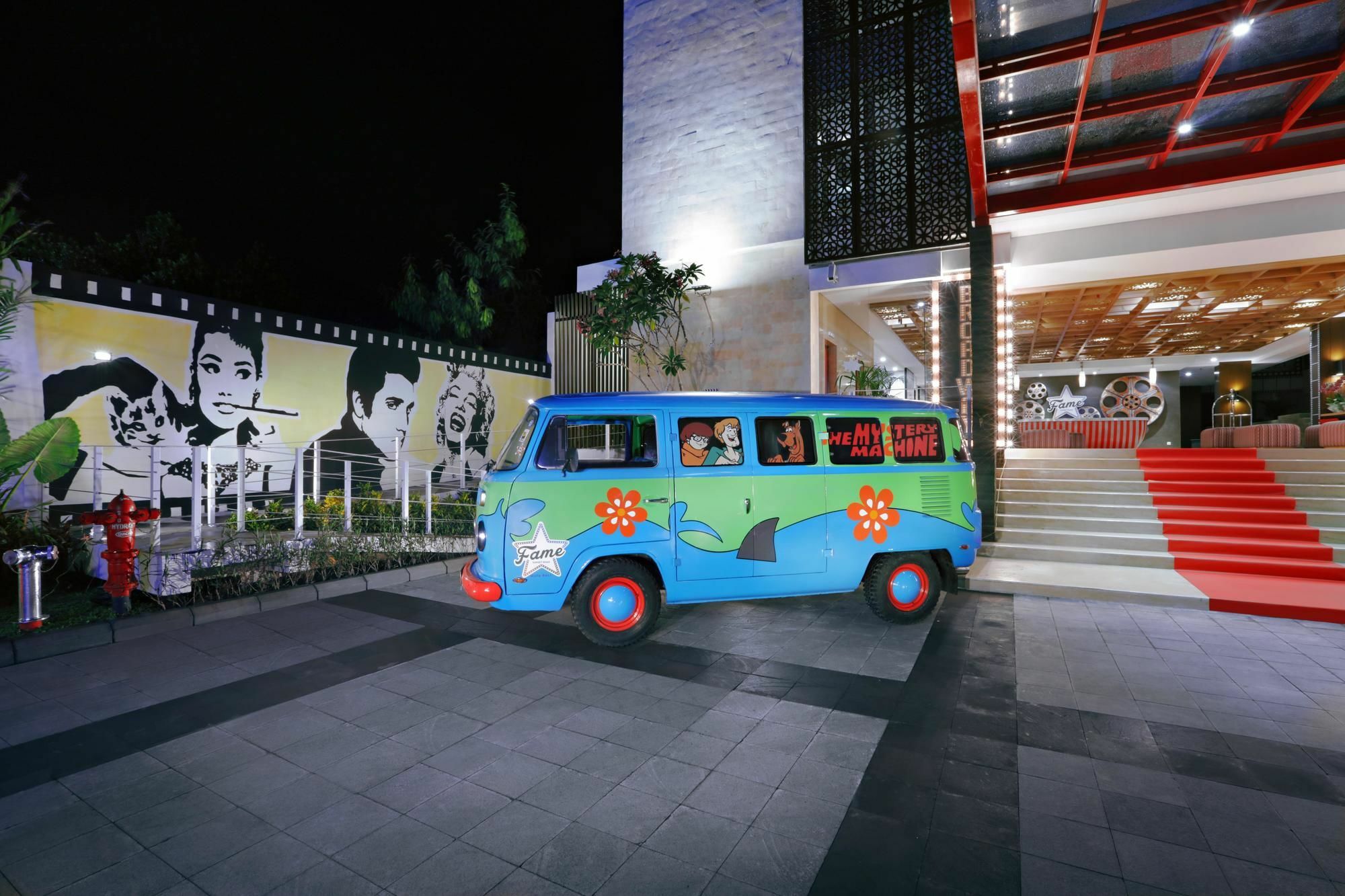 Fame Hotel Sunset Road Кута Экстерьер фото